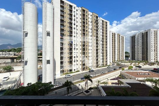 Vista da Varanda de apartamento à venda com 2 quartos, 62m² em Del Castilho, Rio de Janeiro