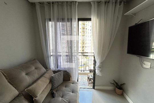 Sala de apartamento à venda com 2 quartos, 62m² em Del Castilho, Rio de Janeiro