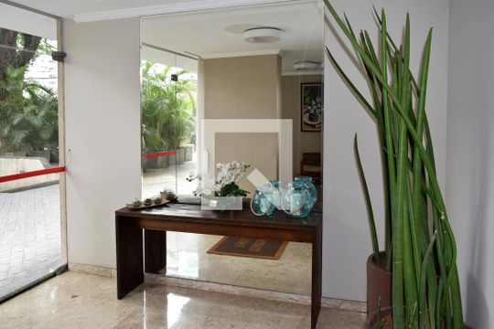 Hall de entrada de apartamento para alugar com 3 quartos, 110m² em Jardim Paulista, São Paulo