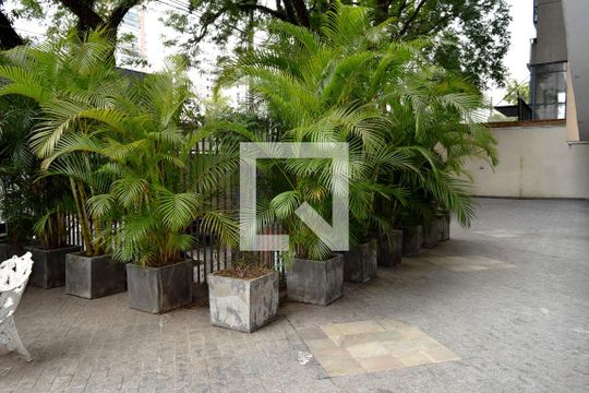 Jardim de apartamento para alugar com 3 quartos, 110m² em Jardim Paulista, São Paulo