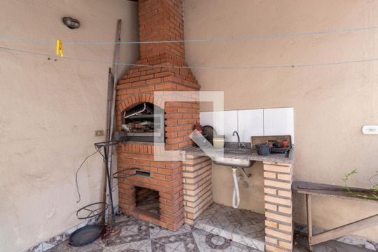 Churrasqueira de casa à venda com 5 quartos, 350m² em Jardim Santa Maria, São Paulo