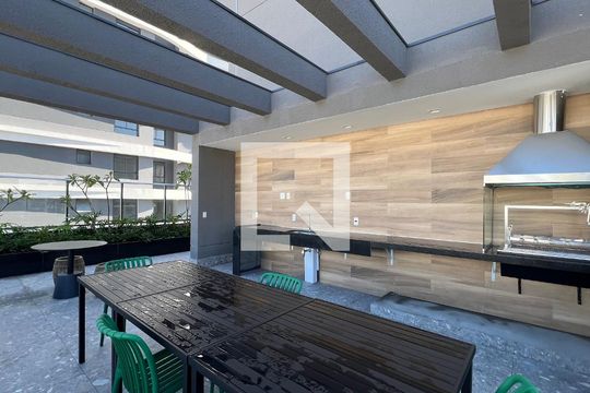 Área comum - Churrasqueira de kitnet/studio para alugar com 1 quarto, 23m² em Pinheiros, São Paulo
