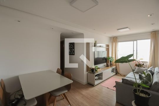 Apartamento à venda com 3 quartos, 74m² em Baeta Neves, São Bernardo do Campo
