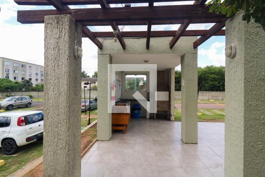 Área comum - Churrasqueira de apartamento para alugar com 2 quartos, 38m² em Cavalhada, Porto Alegre