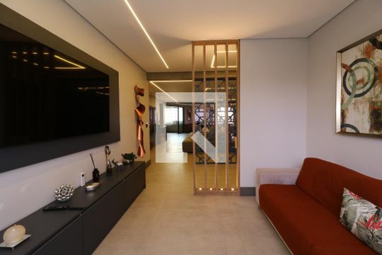 Sala de TV de apartamento à venda com 4 quartos, 275m² em Campestre, Santo André