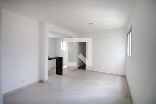 Apartamento à venda com 3 quartos, 90m² em Cruzeiro, Belo Horizonte