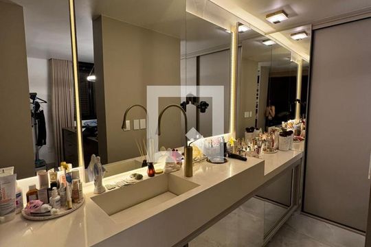 Banheiro da Suíte de apartamento à venda com 2 quartos, 123m² em Marechal Rondon, Canoas