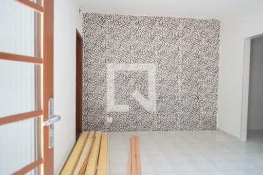 Edícula de casa à venda com 3 quartos, 200m² em Cidade Mãe do Céu, São Paulo