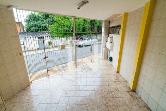 Casa 1 - Vista do Quarto 1 de casa à venda com 6 quartos, 280m² em Vila Campestre, São Paulo
