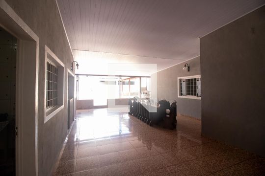 Área externa - Casa 1 de casa à venda com 7 quartos, 634m² em Estâncias Imperiais, Contagem
