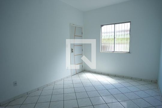 Sala de casa para alugar com 2 quartos, 200m² em São Cristóvão, Salvador