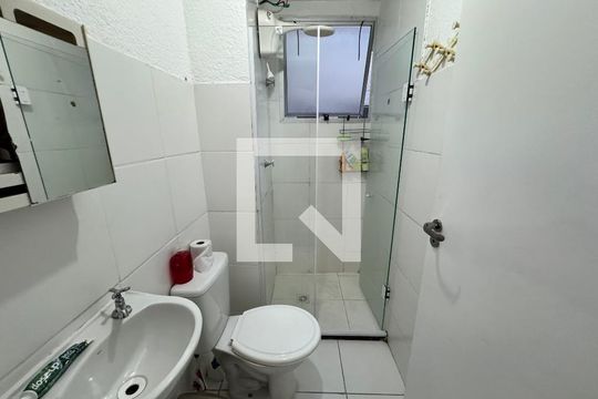 Banheiro Social de apartamento à venda com 2 quartos, 32m² em Santos Dumont, São Leopoldo