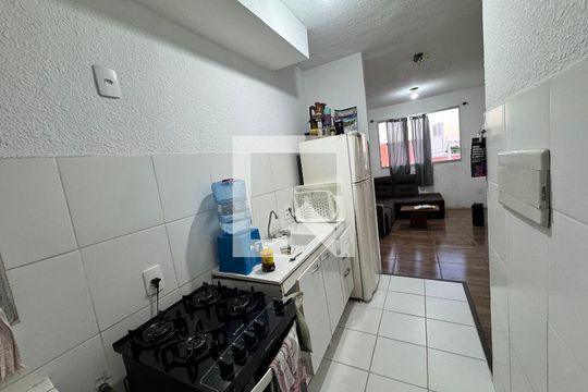 Cozinha de apartamento à venda com 2 quartos, 32m² em Santos Dumont, São Leopoldo