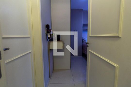 Suíte de apartamento para alugar com 2 quartos, 60m² em Vila Anastácio, São Paulo