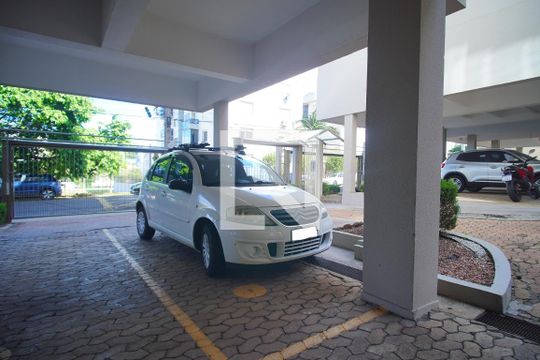 garagem 2 de apartamento para alugar com 3 quartos, 139m² em Vila Rosa, Novo Hamburgo