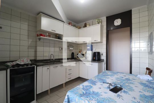 Cozinha de apartamento à venda com 3 quartos, 80m² em Parque das Nações, Santo André