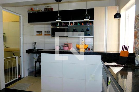 Cozinha de casa para alugar com 3 quartos, 80m² em João Aranha, Paulínia