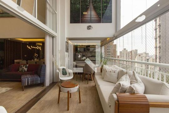 Apartamento à venda com 3 quartos, 238m² em Vila Suzana, São Paulo