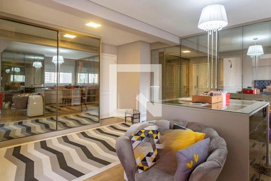 Apartamento à venda com 3 quartos, 238m² em Vila Suzana, São Paulo