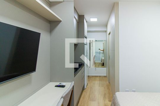 Cozinha de kitnet/studio para alugar com 1 quarto, 21m² em Lapa, São Paulo