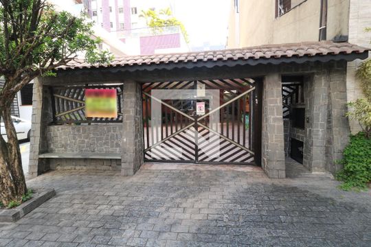 Fachada de casa à venda com 3 quartos, 195m² em Jardim, Santo André