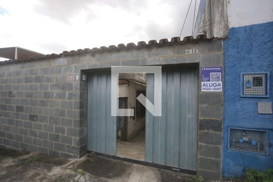 Fachada + Placa de casa à venda com 3 quartos, 110m² em Marajó, Belo Horizonte