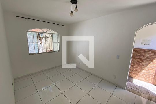 Sala de casa para alugar com 2 quartos, 75m² em Engenho de Dentro, Rio de Janeiro