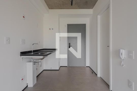 Cozinha de kitnet/studio à venda com 1 quarto, 24m² em Cerqueira César, São Paulo