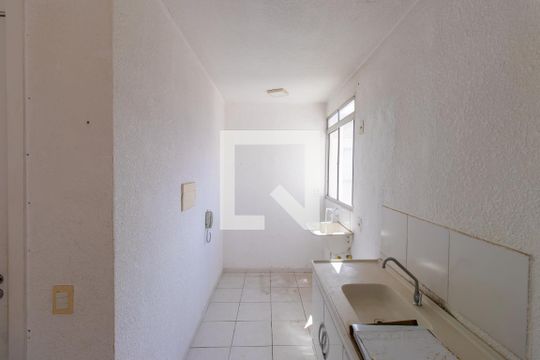 Cozinha de apartamento para alugar com 2 quartos, 45m² em Bairro Jardim Nossa Senhora das Graças, Cotia