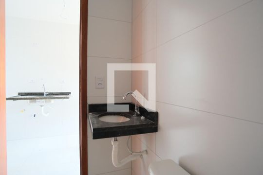 Banheiro de apartamento para alugar com 2 quartos, 30m² em Penha de França, São Paulo