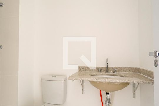 Banheiro de kitnet/studio para alugar com 1 quarto, 26m² em Vila Matilde, São Paulo