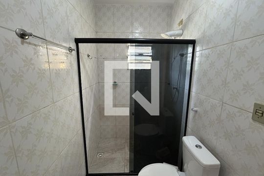 Banheiro 1 de casa à venda com 3 quartos, 40m² em Encantado, Rio de Janeiro