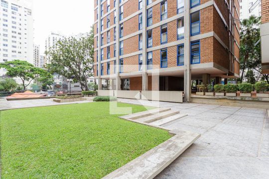 Área comum de apartamento para alugar com 2 quartos, 82m² em Vila Uberabinha, São Paulo