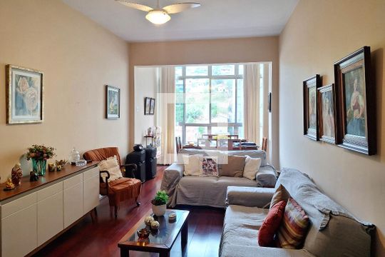 Apartamento à venda com 3 quartos, 140m² em Icaraí, Niterói