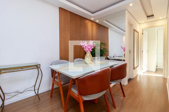 Sala de apartamento à venda com 2 quartos, 60m² em Jardim São Luís, São Paulo