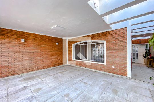 Garagem de casa à venda com 3 quartos, 250m² em Água Rasa, São Paulo