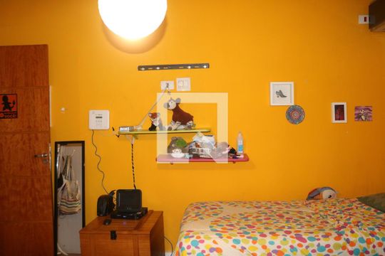 Quarto 1 de casa para alugar com 2 quartos, 120m² em Pompeia, São Paulo