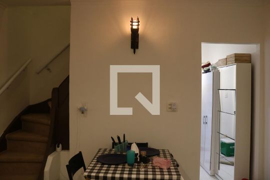 Sala de casa para alugar com 2 quartos, 120m² em Pompeia, São Paulo