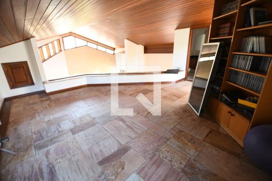 Sala - Mezanino de casa de condomínio à venda com 4 quartos, 420m² em Conjunto Habitacional Vila Santana (sousas), Campinas