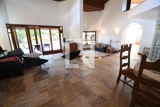 Sala de casa de condomínio à venda com 4 quartos, 420m² em Conjunto Habitacional Vila Santana (sousas), Campinas