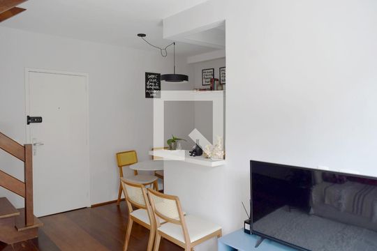 Sala de apartamento à venda com 2 quartos, 85m² em Jardim das Bandeiras, São Paulo