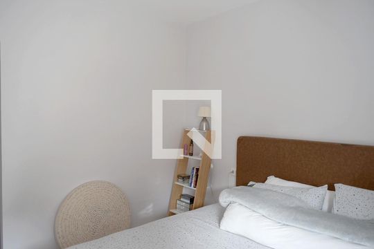 Suíte de apartamento à venda com 2 quartos, 85m² em Jardim das Bandeiras, São Paulo