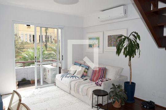 Apartamento à venda com 2 quartos, 85m² em Jardim das Bandeiras, São Paulo