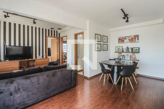 Apartamento à venda com 3 quartos, 73m² em Santa Maria Goretti, Porto Alegre