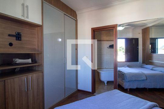 Suíte de apartamento para alugar com 4 quartos, 165m² em Vila Augusta, Sorocaba