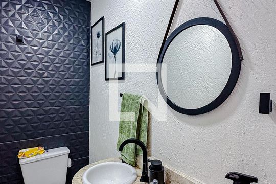 Lavabo Sala de casa de condomínio à venda com 3 quartos, 230m² em Vila Bertioga, São Paulo