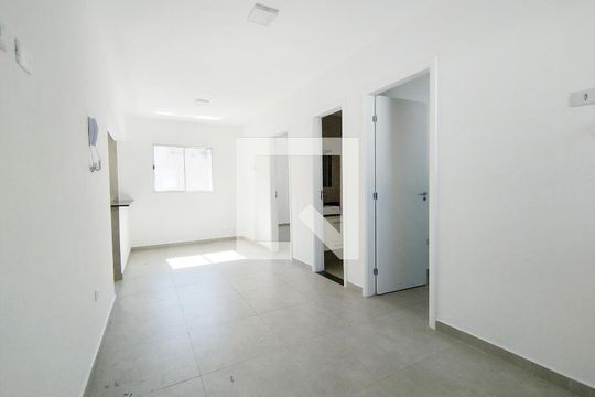 Sala de apartamento para alugar com 2 quartos, 50m² em Bussocaba, Osasco