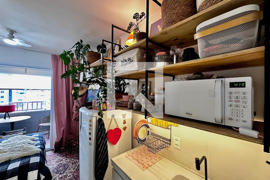 Cozinha de kitnet/studio à venda com 1 quarto, 17m² em Jardim Aeroporto, São Paulo