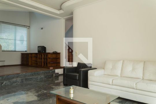 Sala de casa para alugar com 4 quartos, 349m² em Parque dos Passaros, São Bernardo do Campo