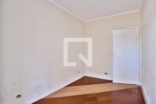 Quarto 2 de casa à venda com 2 quartos, 270m² em Vila Bertioga, São Paulo